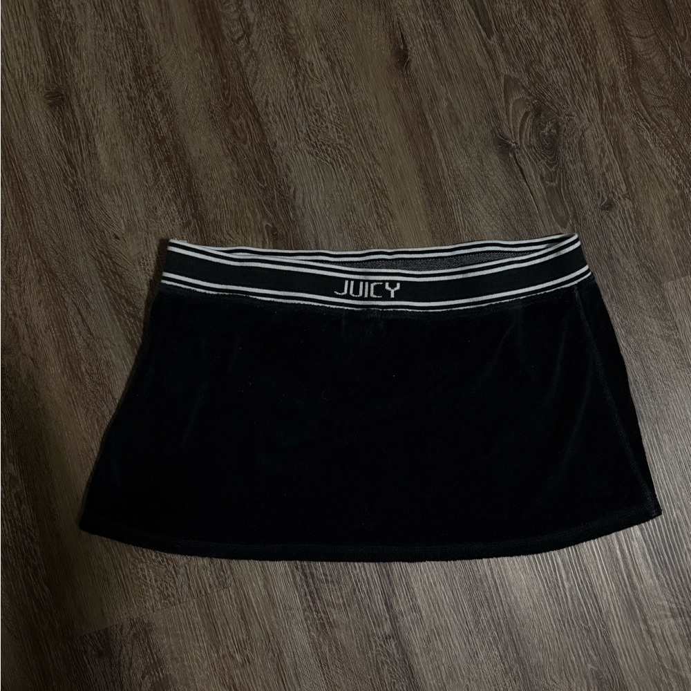 Juicy Couture Y2K black velour mini skirt